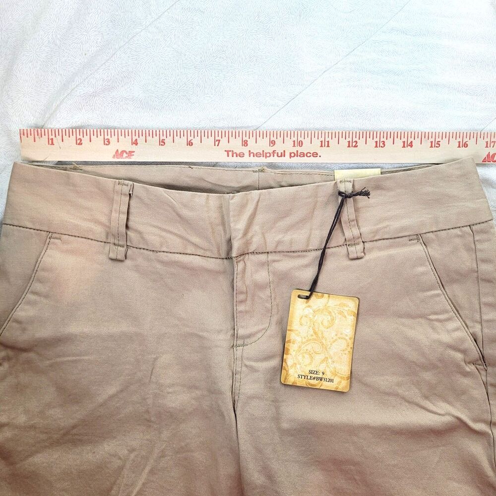 Hybrid & Company Bermuda Shorts Womens 9 Tan Mid Rise Flat Front NWT preppy - Picture 3 of 8